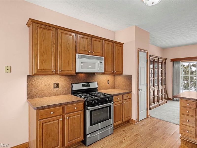 10304 Honeysuckle Lane, Broadview Heights, OH 44147 Photo 9