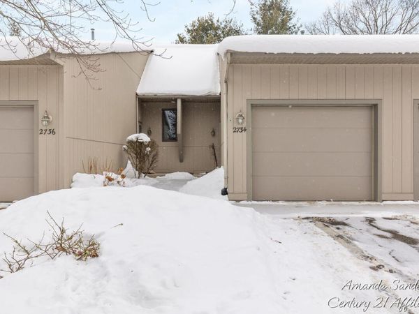 2734 Sandstone Terrace NE, Unit 87, Grand Rapids, MI 49525