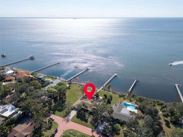 1100 FRIENDLY WAY S, ST PETERSBURG, FL 33705