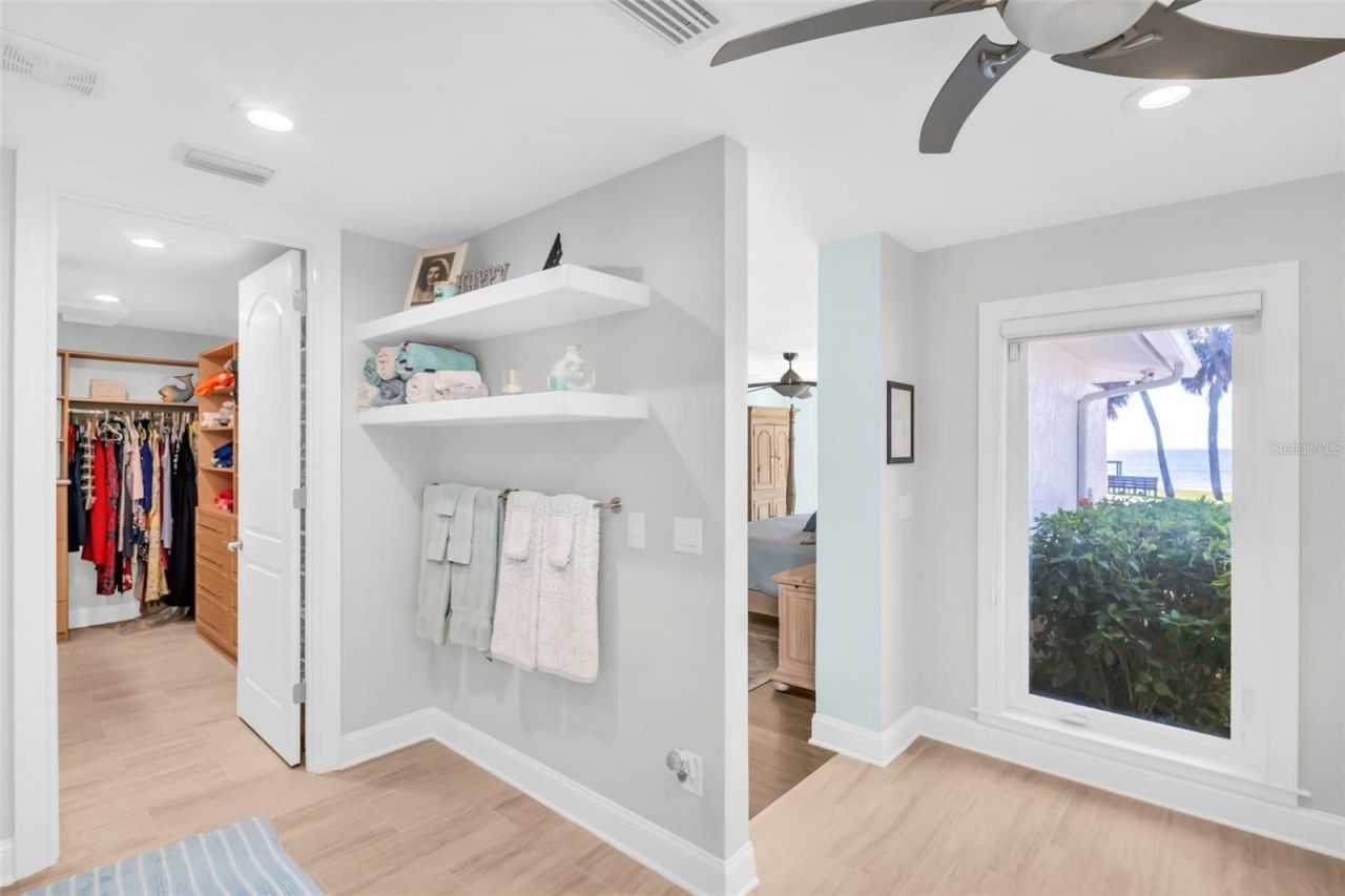 1100 Friendly Way S, Saint Petersburg, FL 33705 Photo