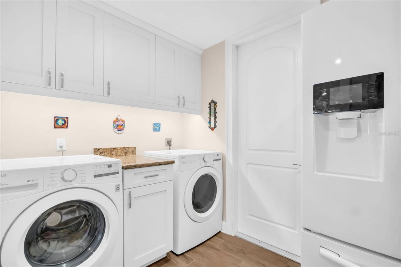 1100 Friendly Way S, Saint Petersburg, FL 33705 Photo