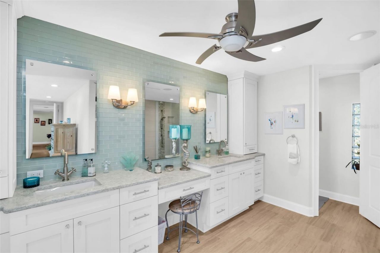 1100 Friendly Way S, Saint Petersburg, FL 33705 Photo