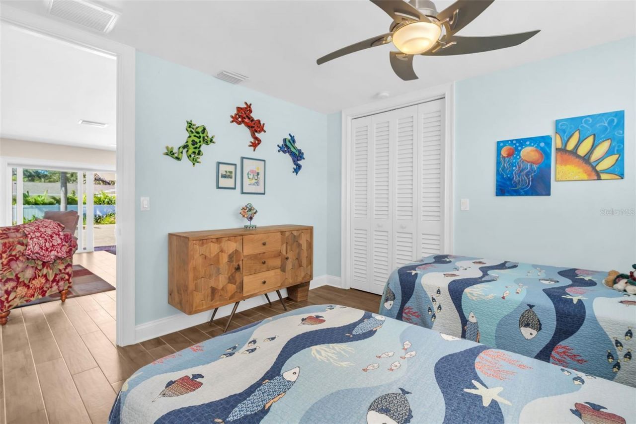 1100 Friendly Way S, Saint Petersburg, FL 33705 Photo