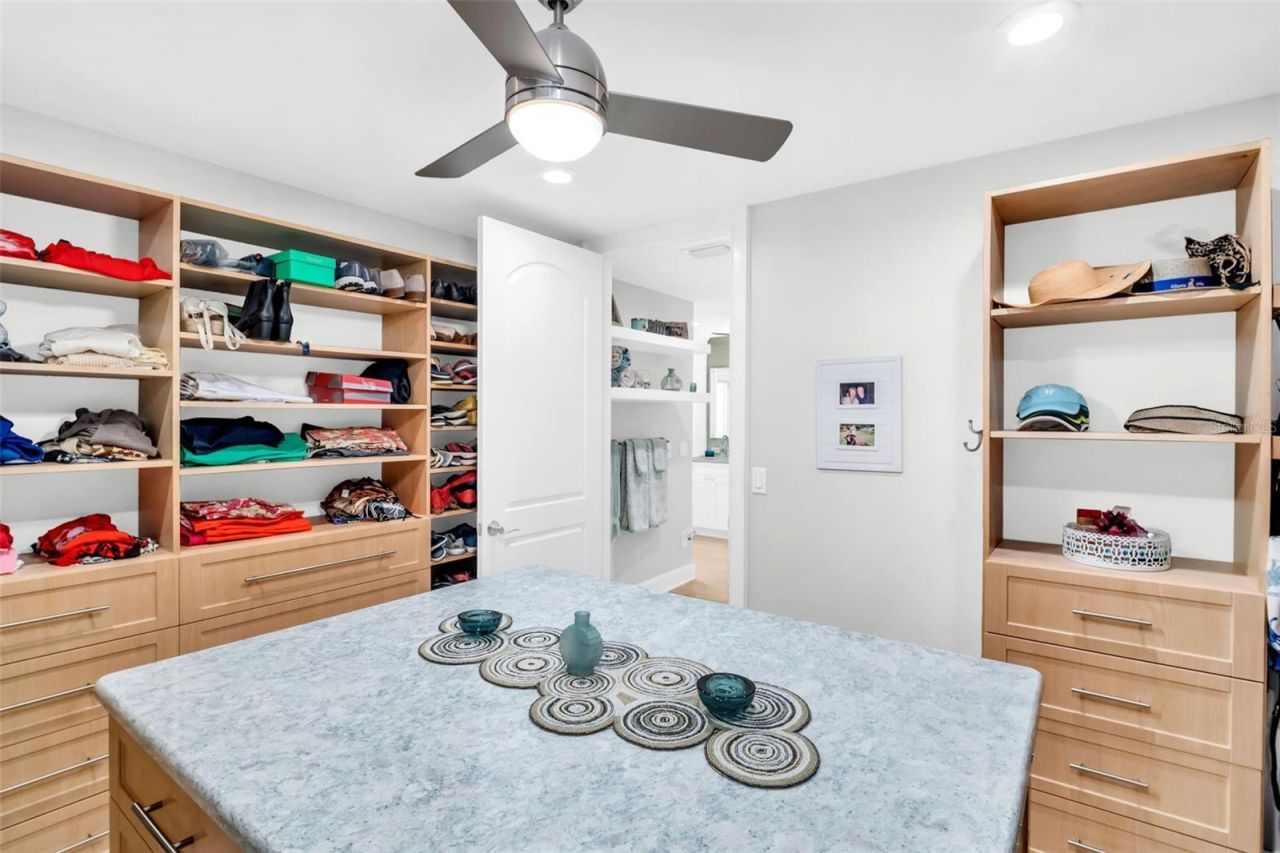 1100 Friendly Way S, Saint Petersburg, FL 33705 Photo