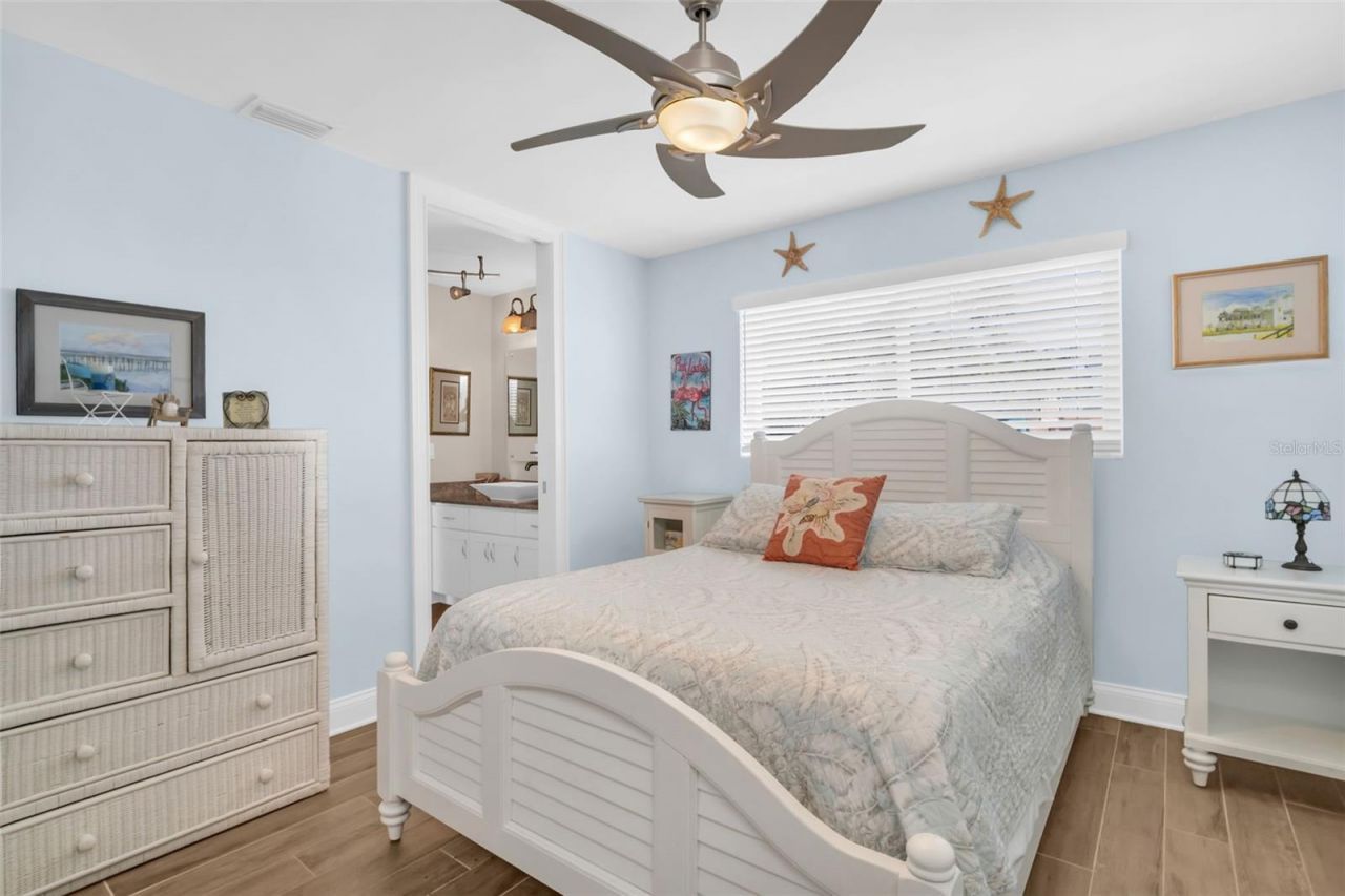 1100 Friendly Way S, Saint Petersburg, FL 33705 Photo