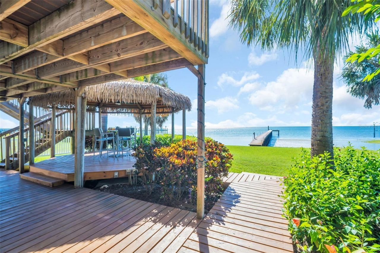 1100 Friendly Way S, Saint Petersburg, FL 33705 Photo
