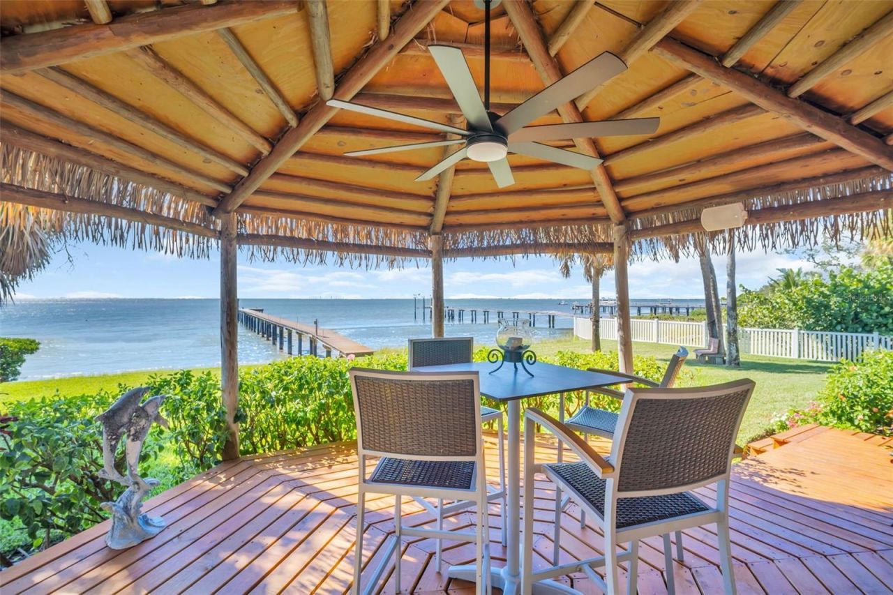 1100 Friendly Way S, Saint Petersburg, FL 33705 Photo