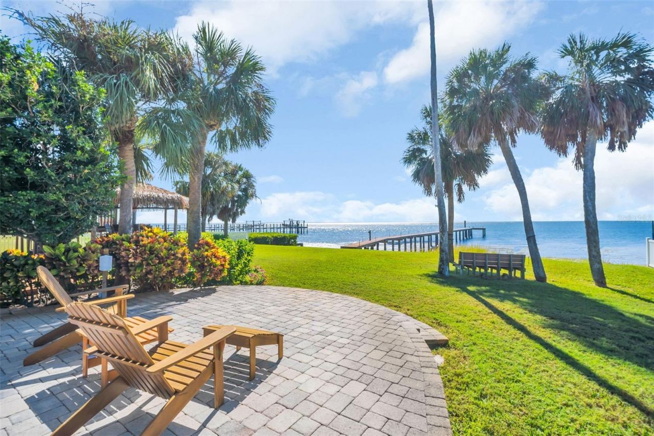 1100 Friendly Way S, Saint Petersburg, FL 33705 Photo