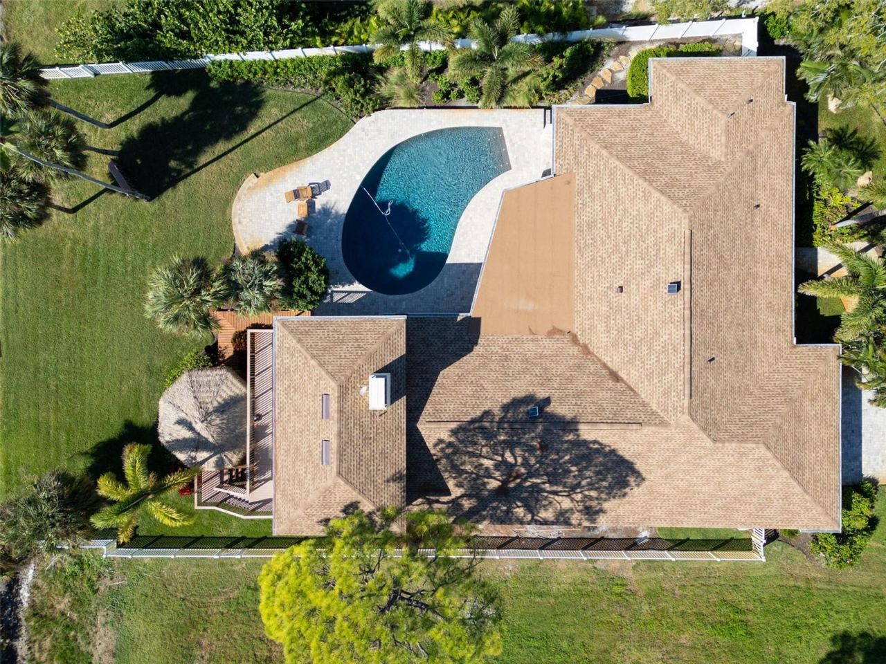 1100 Friendly Way S, Saint Petersburg, FL 33705 Photo