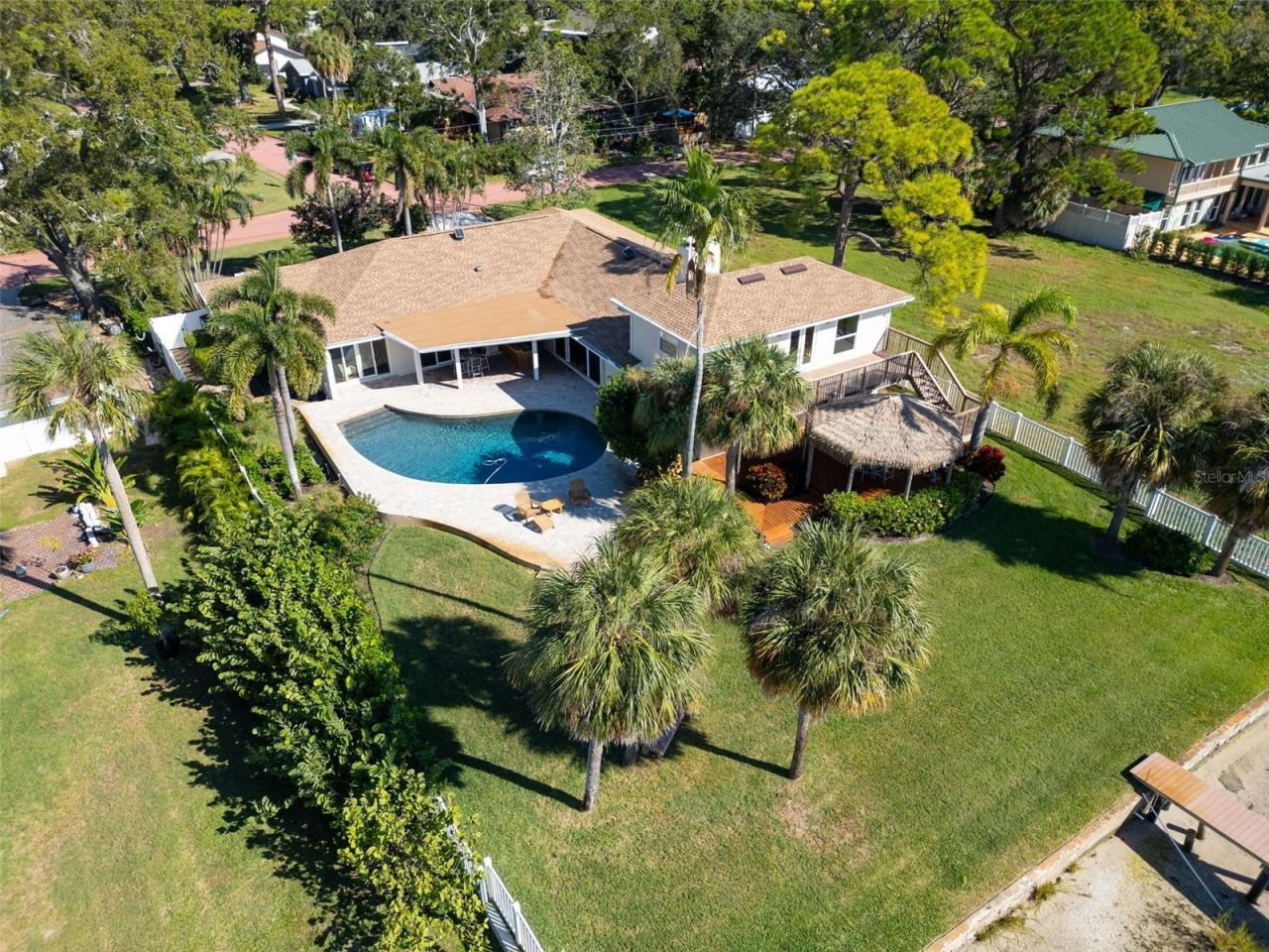 1100 Friendly Way S, Saint Petersburg, FL 33705 Photo