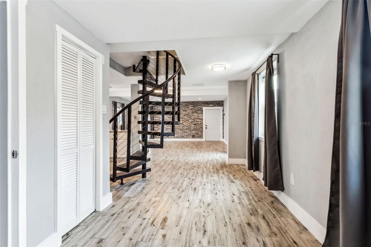 1159 35th Avenue N, Saint Petersburg, FL 33704 Photo