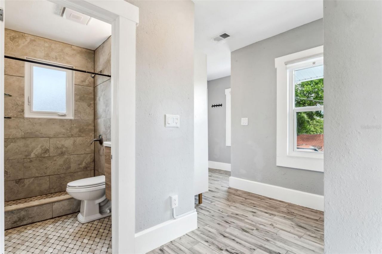 1159 35th Avenue N, Saint Petersburg, FL 33704 Photo