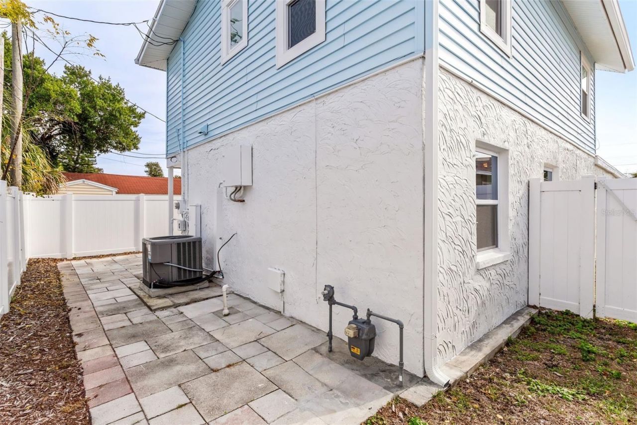 1159 35th Avenue N, Saint Petersburg, FL 33704 Photo