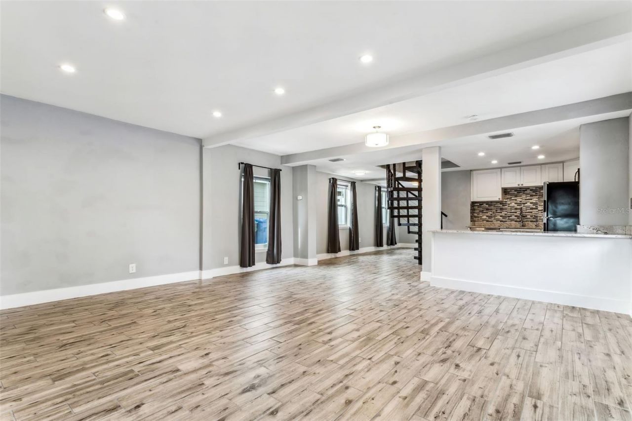 1159 35th Avenue N, Saint Petersburg, FL 33704 Photo