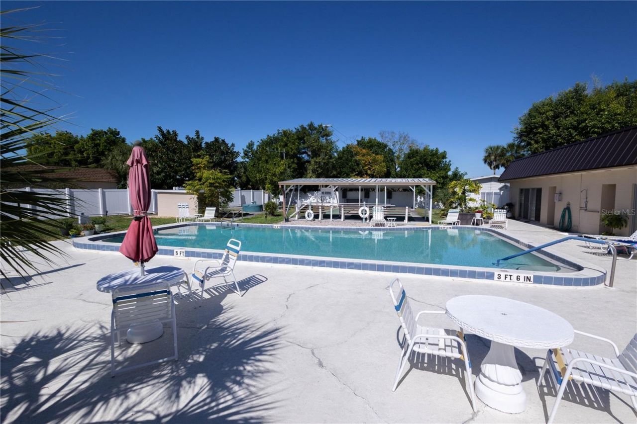 676 Park Circle, Unit 67, Bradenton, FL 34207 Photo