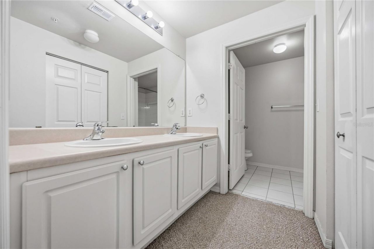 5721 Bentgrass Drive, Unit 20-104, Sarasota, FL 34235 Photo