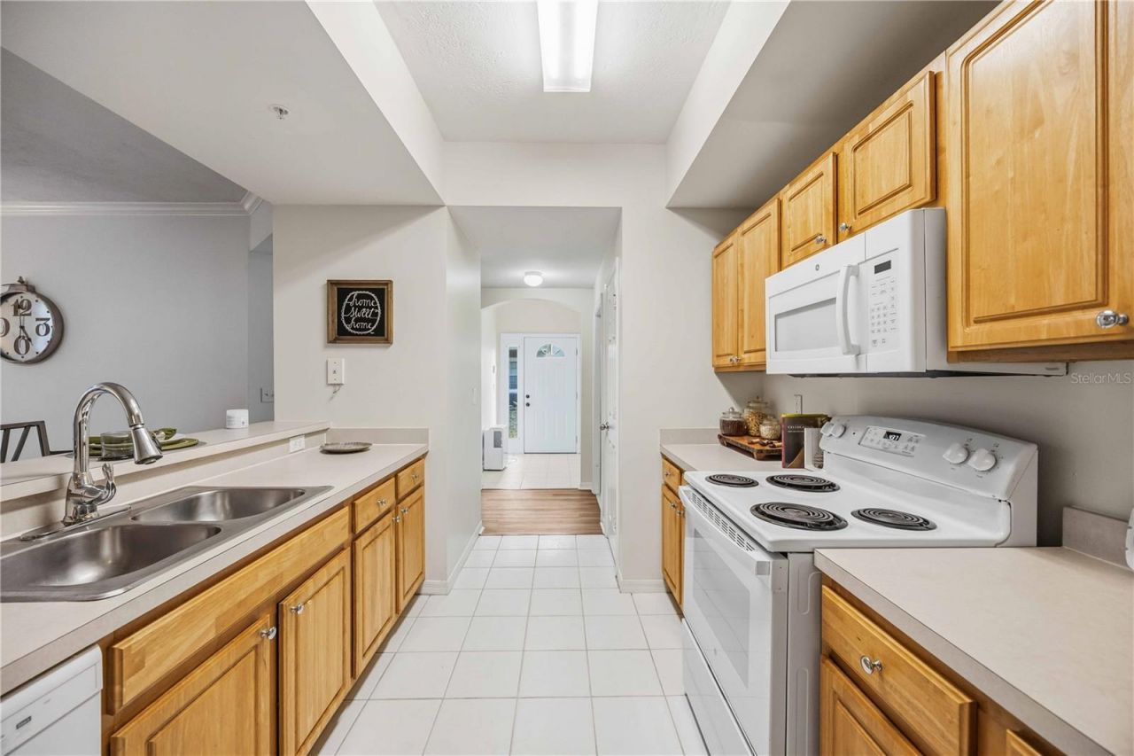 5721 Bentgrass Drive, Unit 20-104, Sarasota, FL 34235 Photo