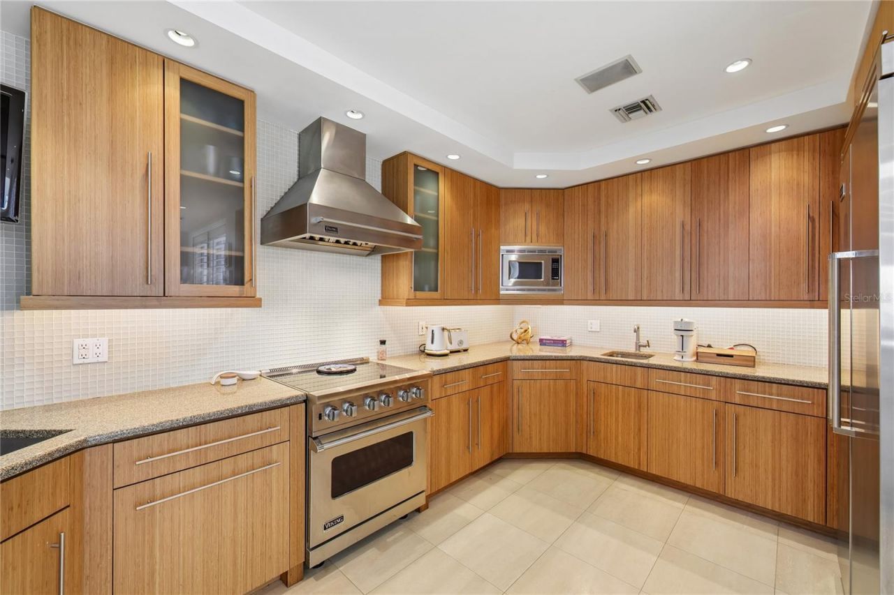 648 Beach Road, Sarasota, FL 34242 Photo
