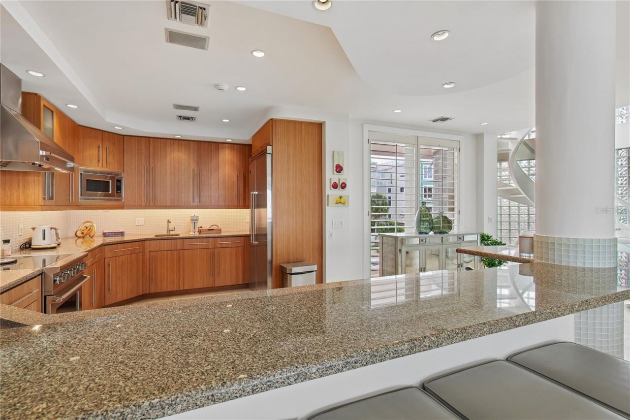 648 Beach Road, Sarasota, FL 34242 Photo