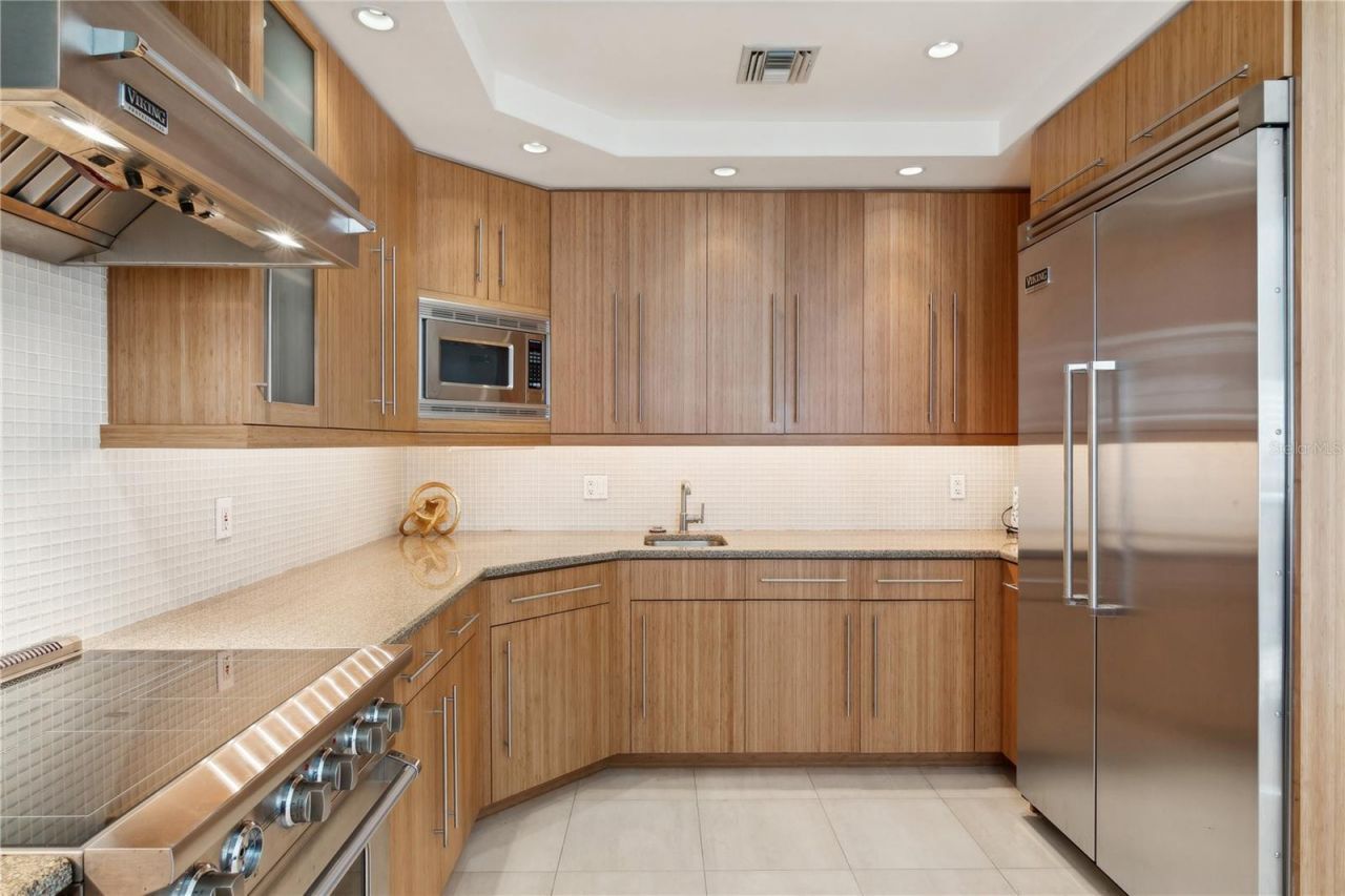 648 Beach Road, Sarasota, FL 34242 Photo