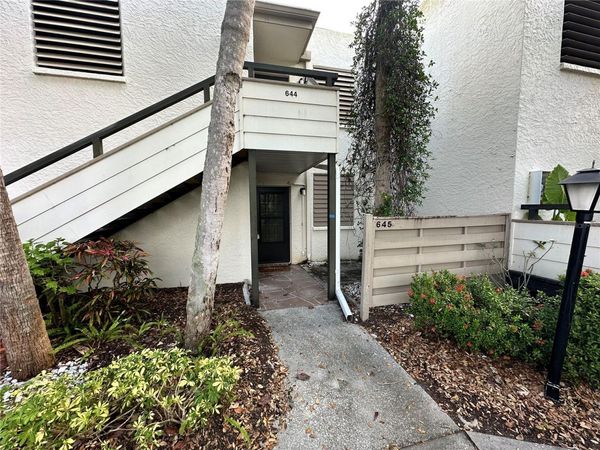 645 WOODLAWN DRIVE, BRADENTON, FL 34210