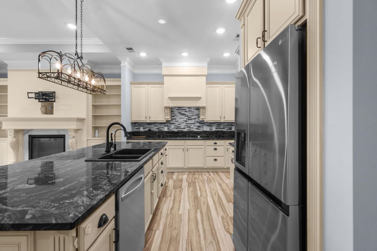 1194 East Isle Of Palms Ave. Photo 11