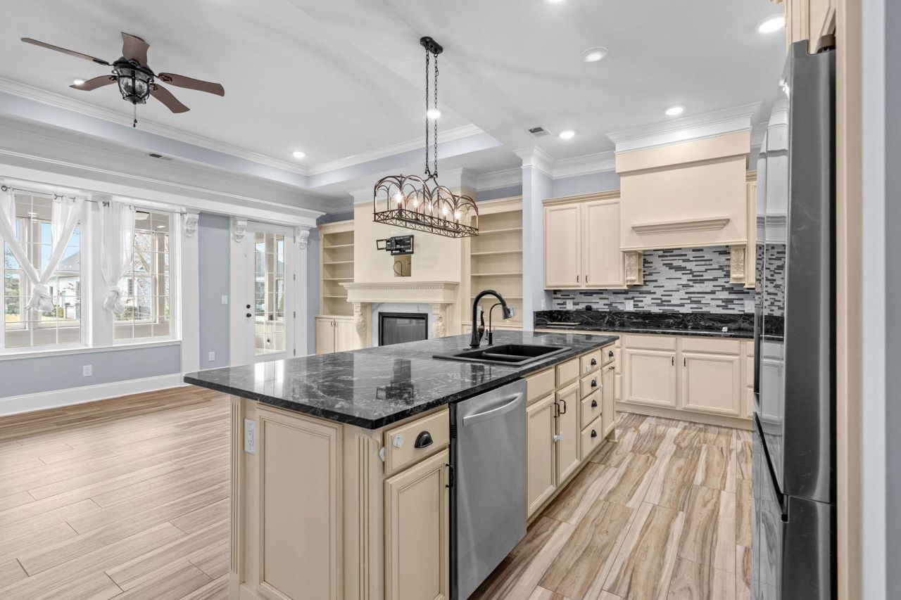 1194 East Isle Of Palms Ave. Photo 12