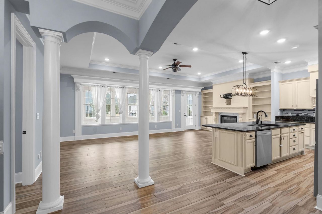 1194 East Isle Of Palms Ave. Photo 4