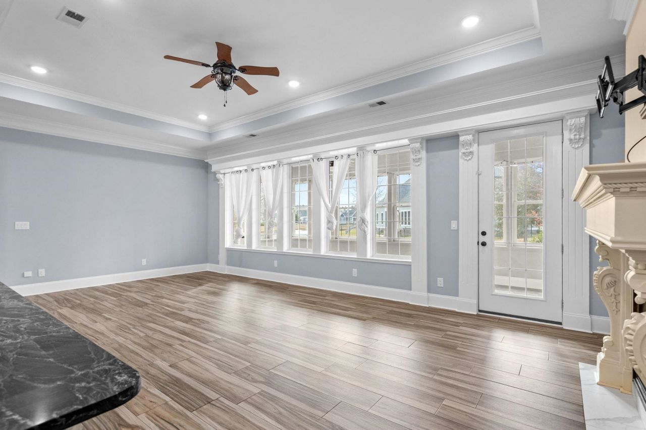 1194 East Isle Of Palms Ave. Photo 8