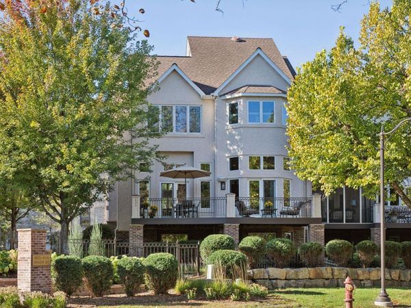 606 River Street, Minneapolis, MN 55401