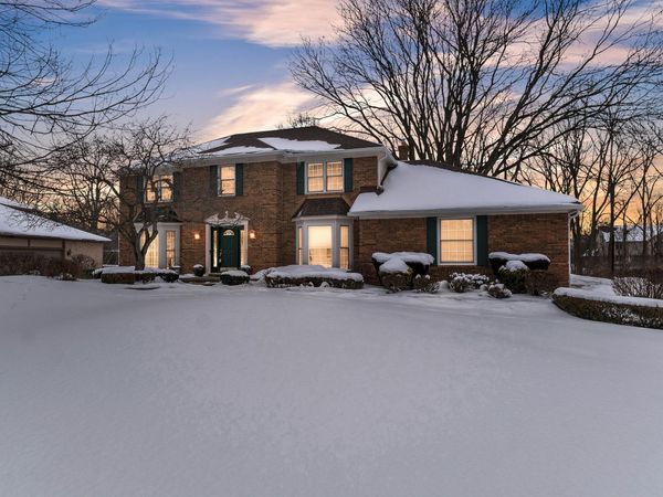 22014 Heatheridge Lane, Farmington Hills, MI 48335