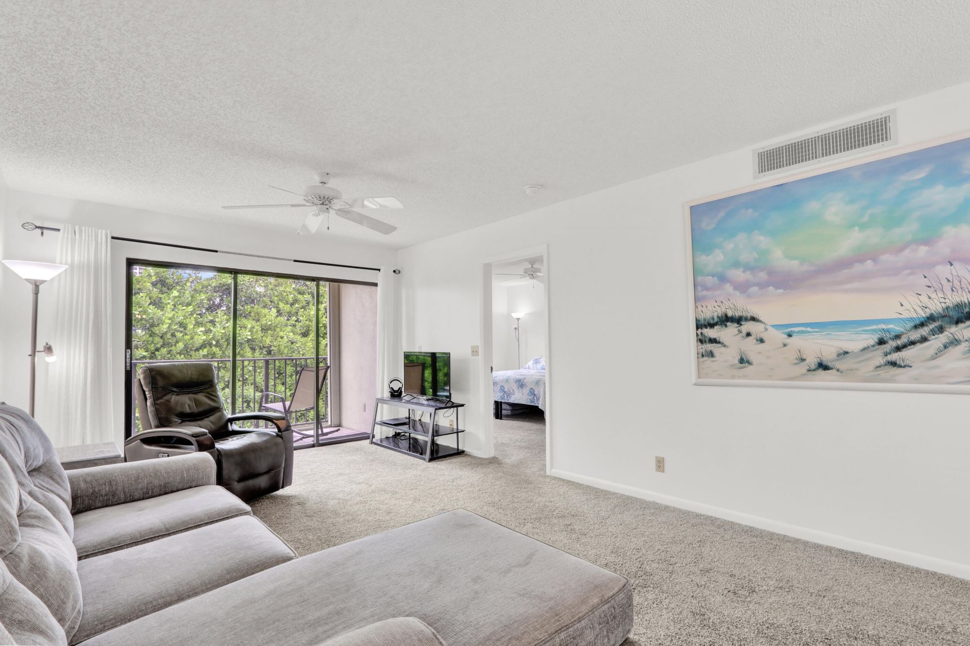 115 Bamboo Road, Unit 205, Palm Beach Shores, FL 33404 Photo