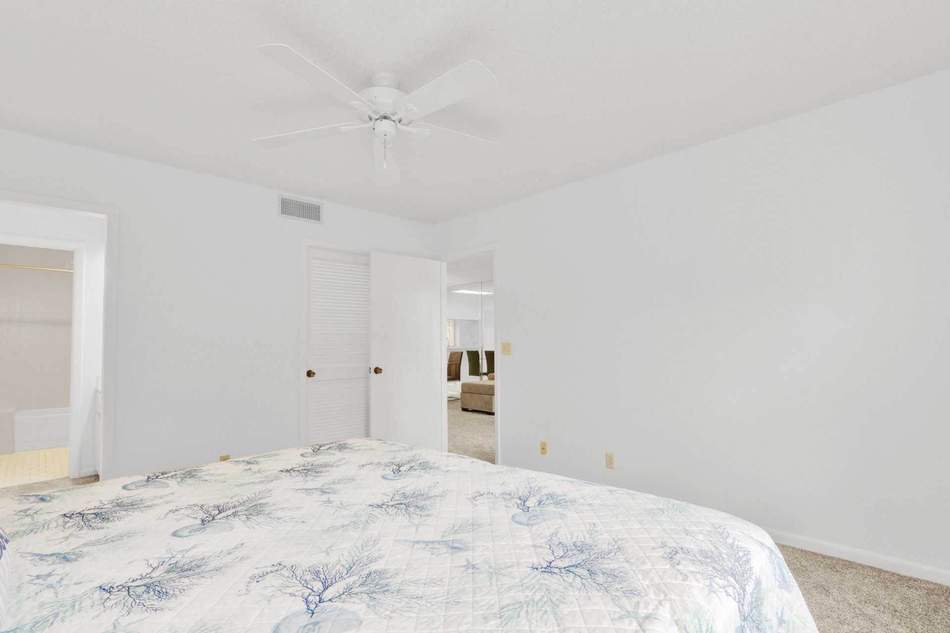 115 Bamboo Road, Unit 205, Palm Beach Shores, FL 33404 Photo