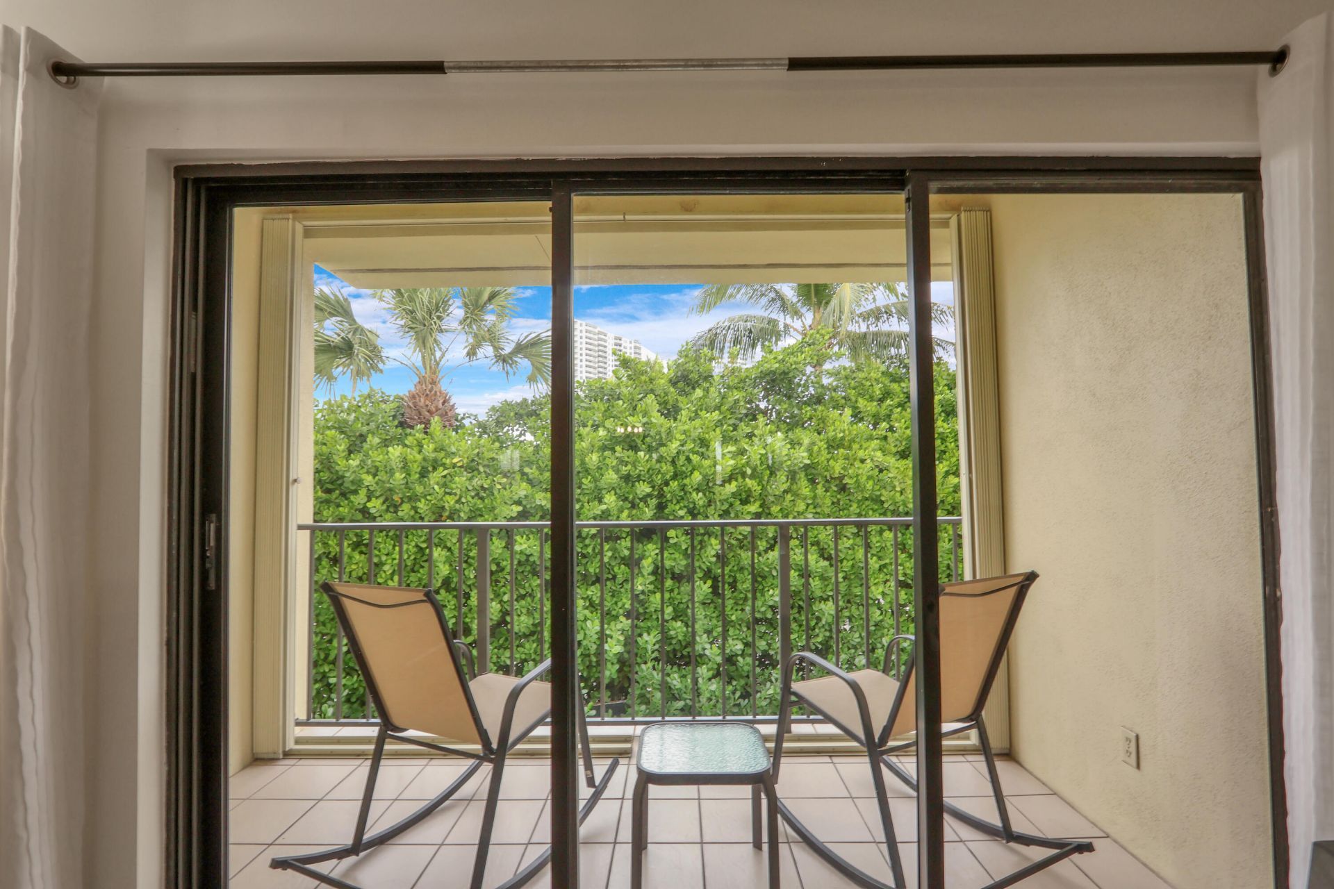 115 Bamboo Road, Unit 205, Palm Beach Shores, FL 33404 Photo