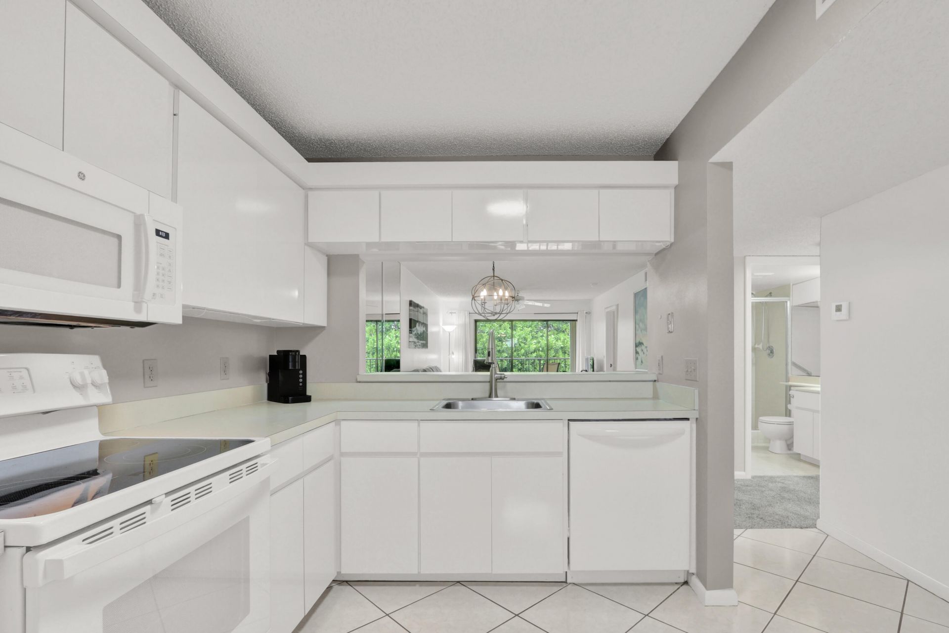 115 Bamboo Road, Unit 205, Palm Beach Shores, FL 33404 Photo