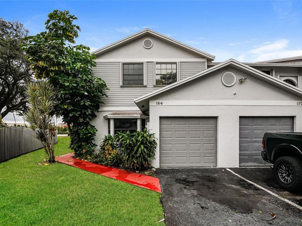 164 NW 106th Terrace, Unit 164, Pembroke Pines, FL 33026