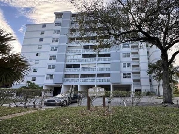 3301 Spanish Moss Terrace, Unit 804, Lauderhill, FL 33319