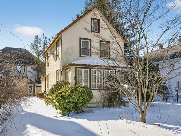 12 South Street, Great Neck, NY 11023