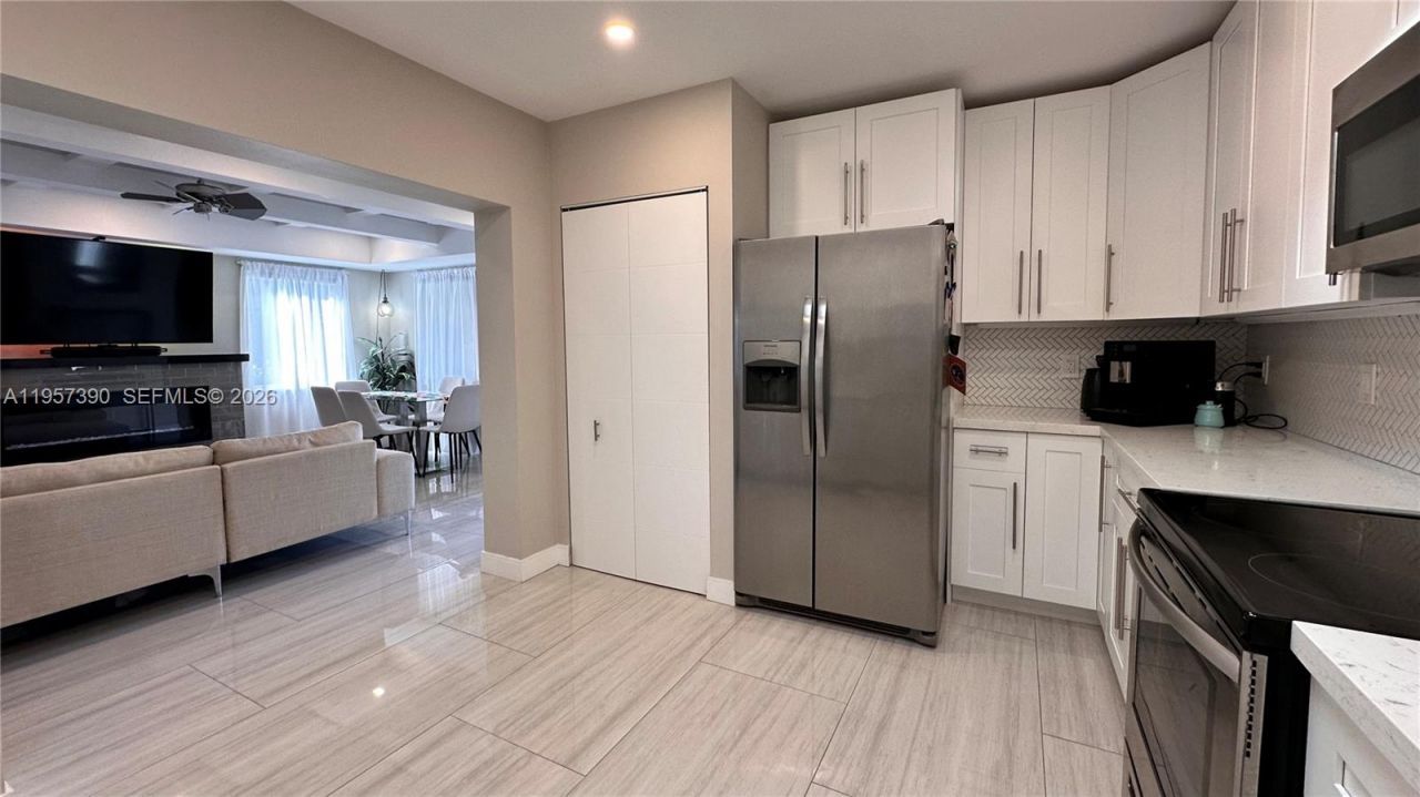 1324 NE 14th Ave, Fort Lauderdale, FL 33304 Photo