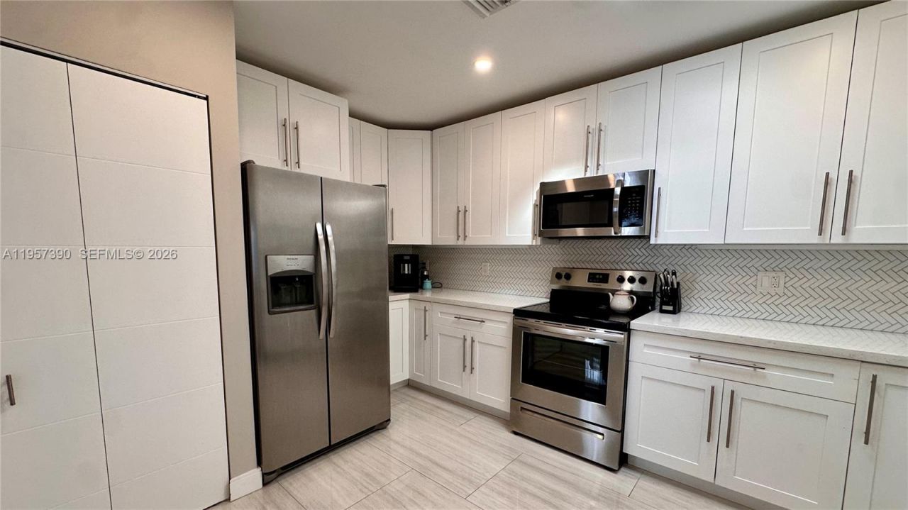 1324 NE 14th Ave, Fort Lauderdale, FL 33304 Photo