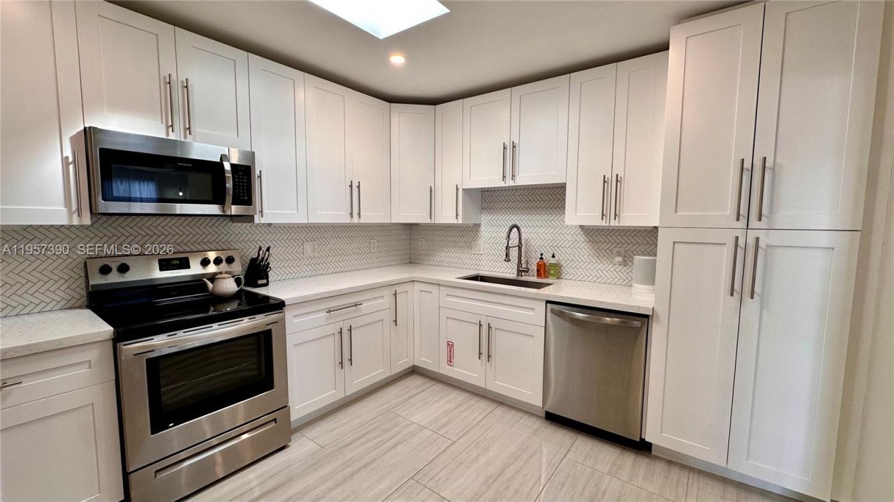 1324 NE 14th Ave, Fort Lauderdale, FL 33304 Photo