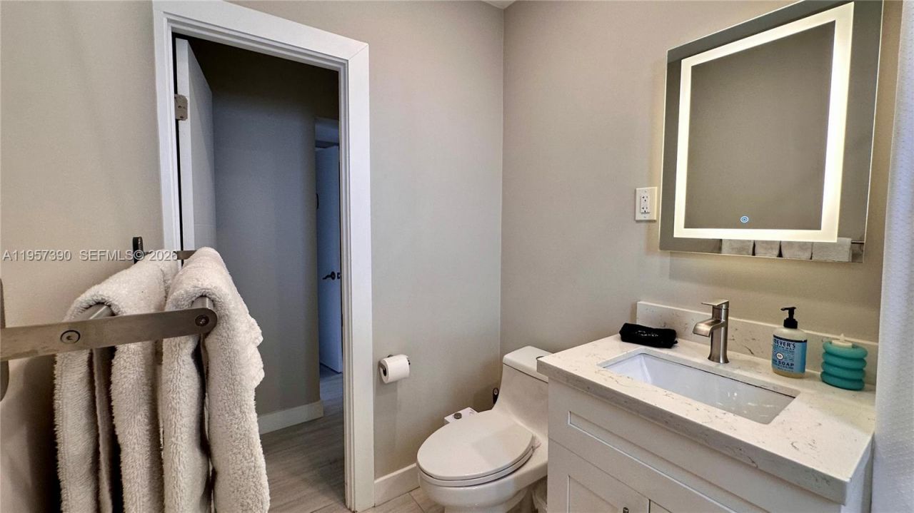 1324 NE 14th Ave, Fort Lauderdale, FL 33304 Photo