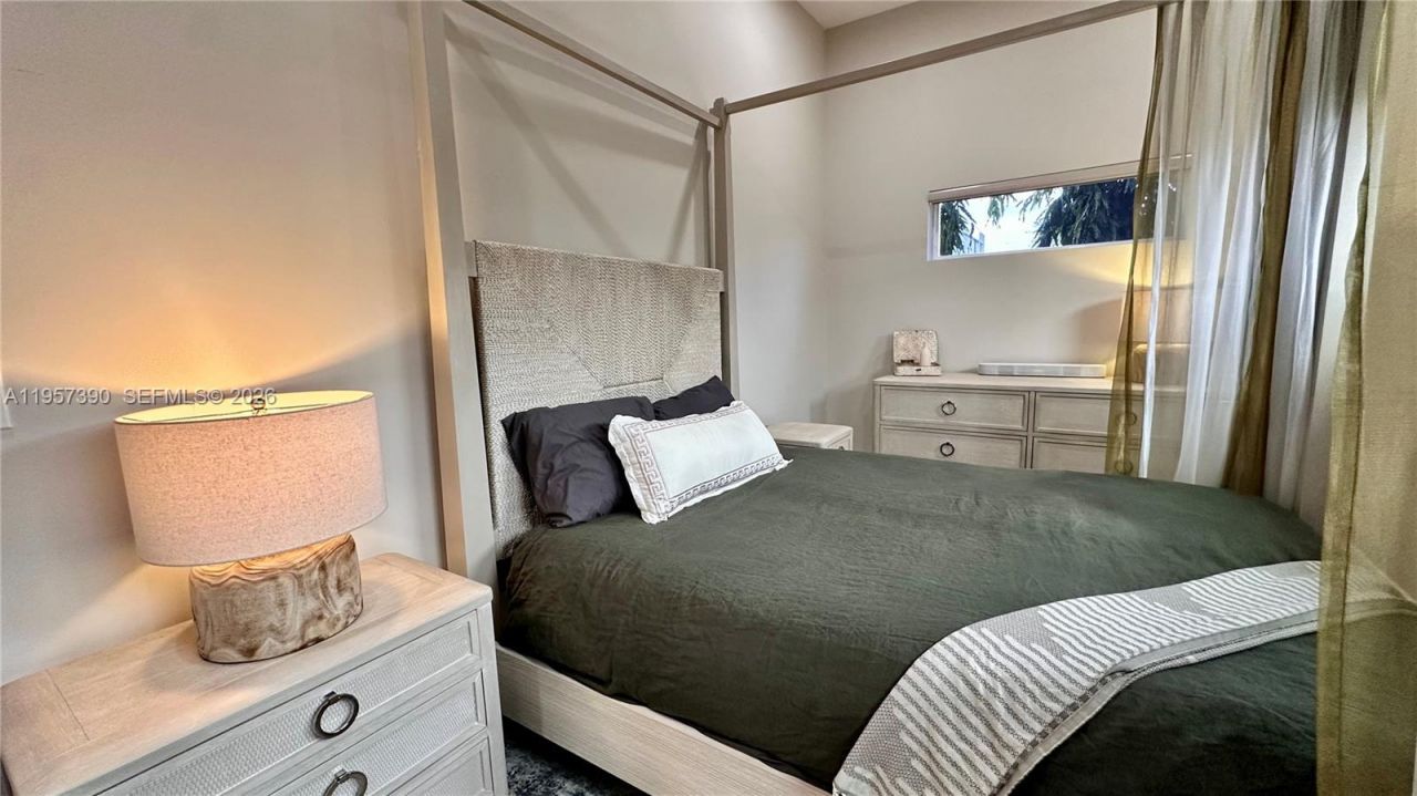 1324 NE 14th Ave, Fort Lauderdale, FL 33304 Photo