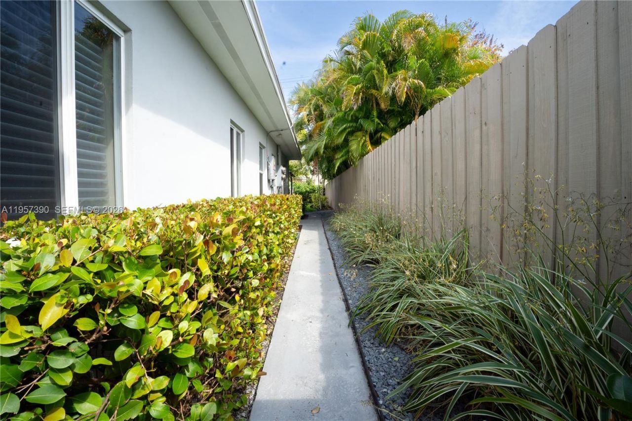 1324 NE 14th Ave, Fort Lauderdale, FL 33304 Photo