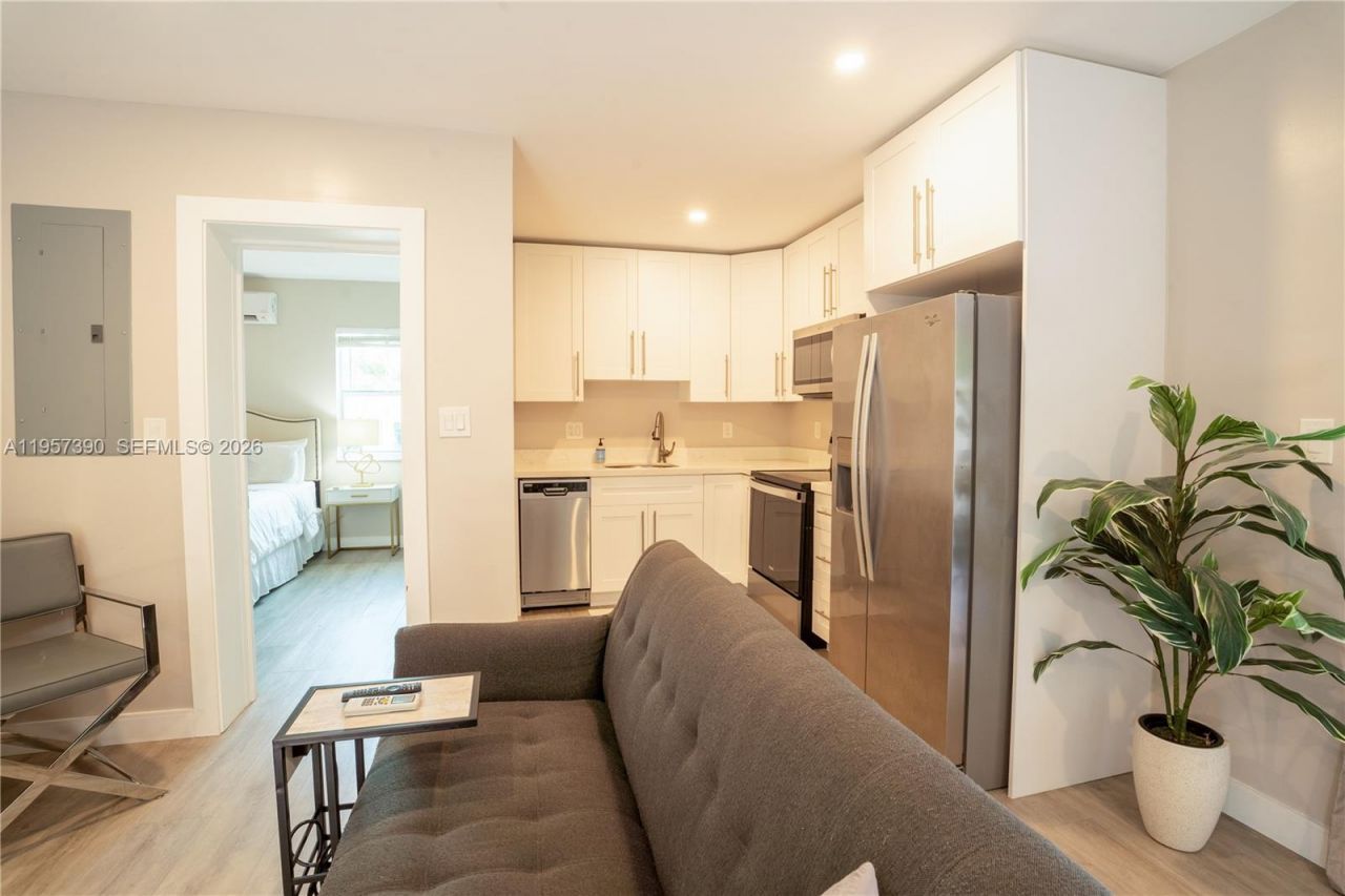 1324 NE 14th Ave, Fort Lauderdale, FL 33304 Photo