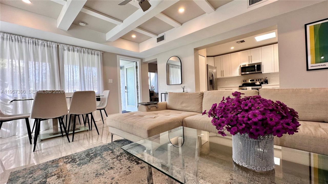 1324 NE 14th Ave, Fort Lauderdale, FL 33304 Photo