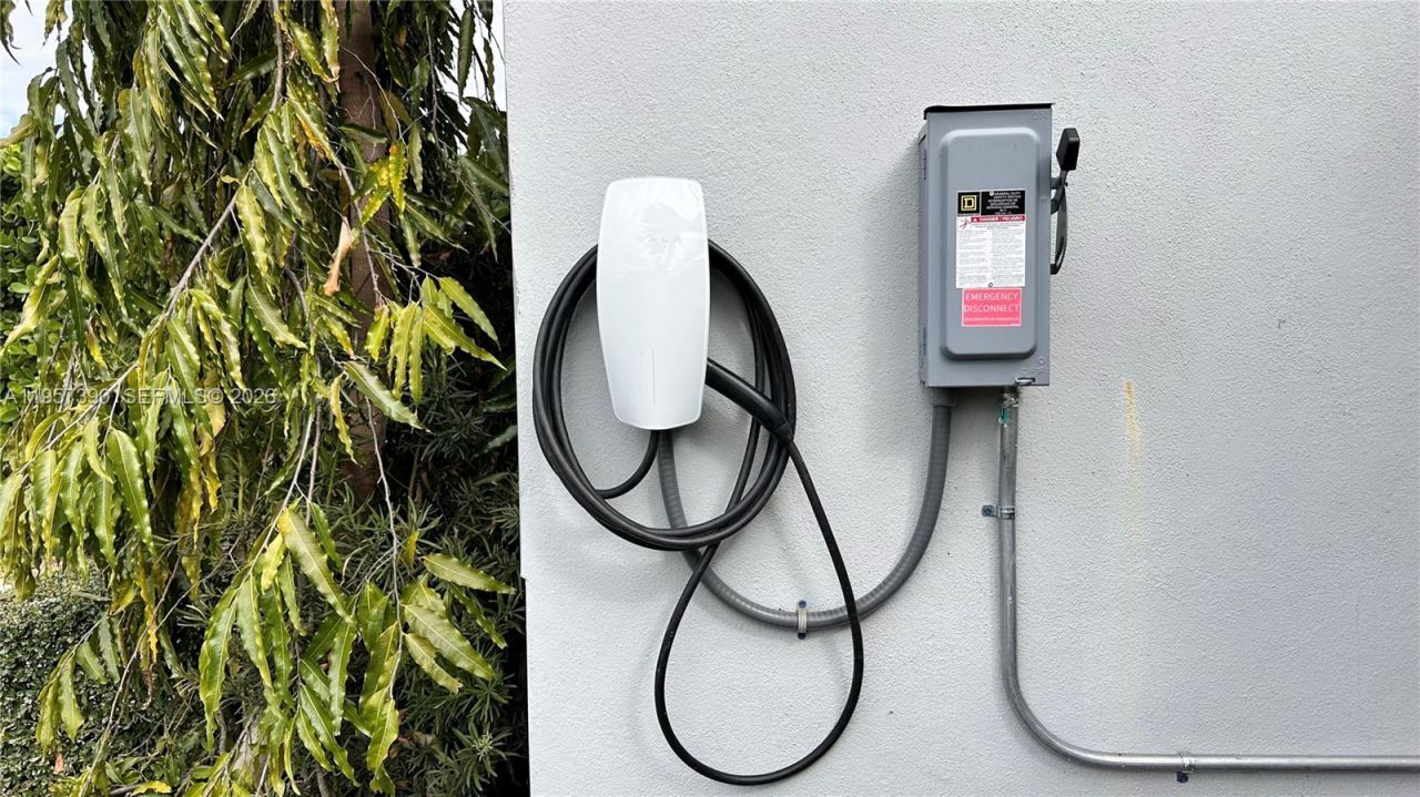 1324 NE 14th Ave, Fort Lauderdale, FL 33304 Photo