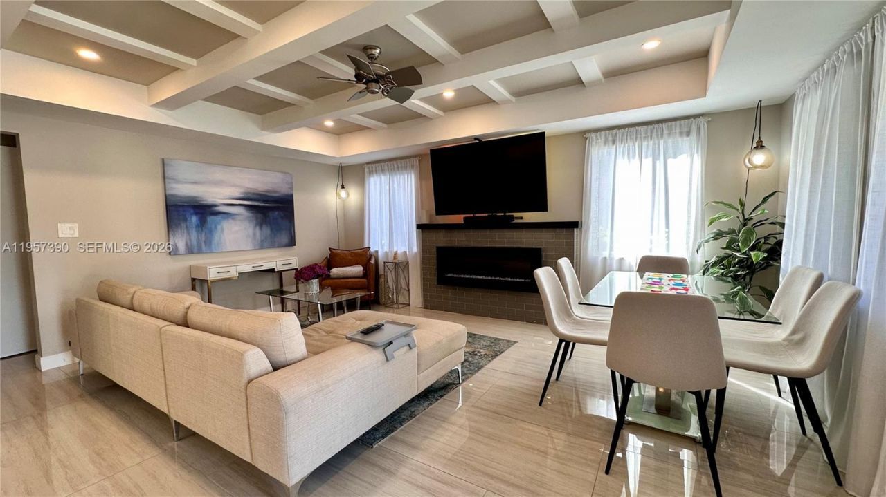 1324 NE 14th Ave, Fort Lauderdale, FL 33304 Photo