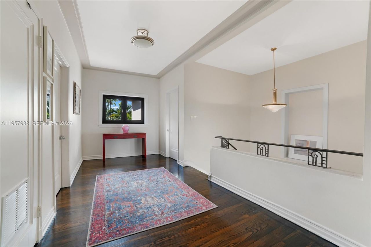 6491 Allison Rd , Miami Beach, FL 33141 Photo