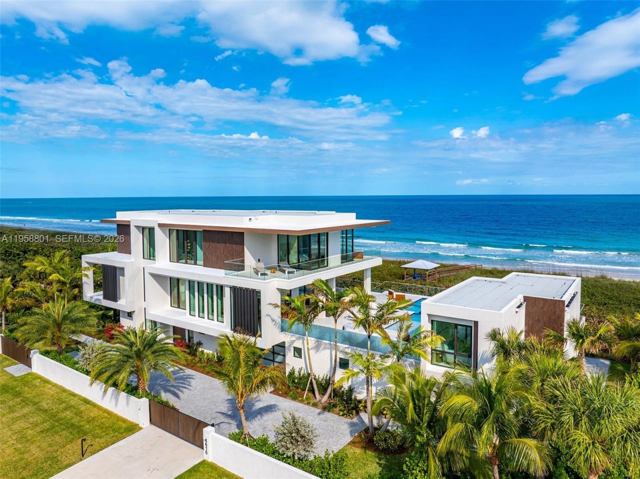 4610 N Highway A1a , Hutchinson Island, FL 34949 Photo